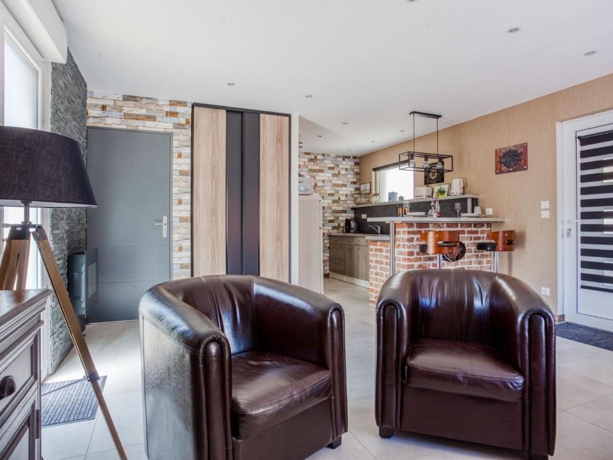 Cosy Apartment In Eperlecques With Fireplace Номер фото